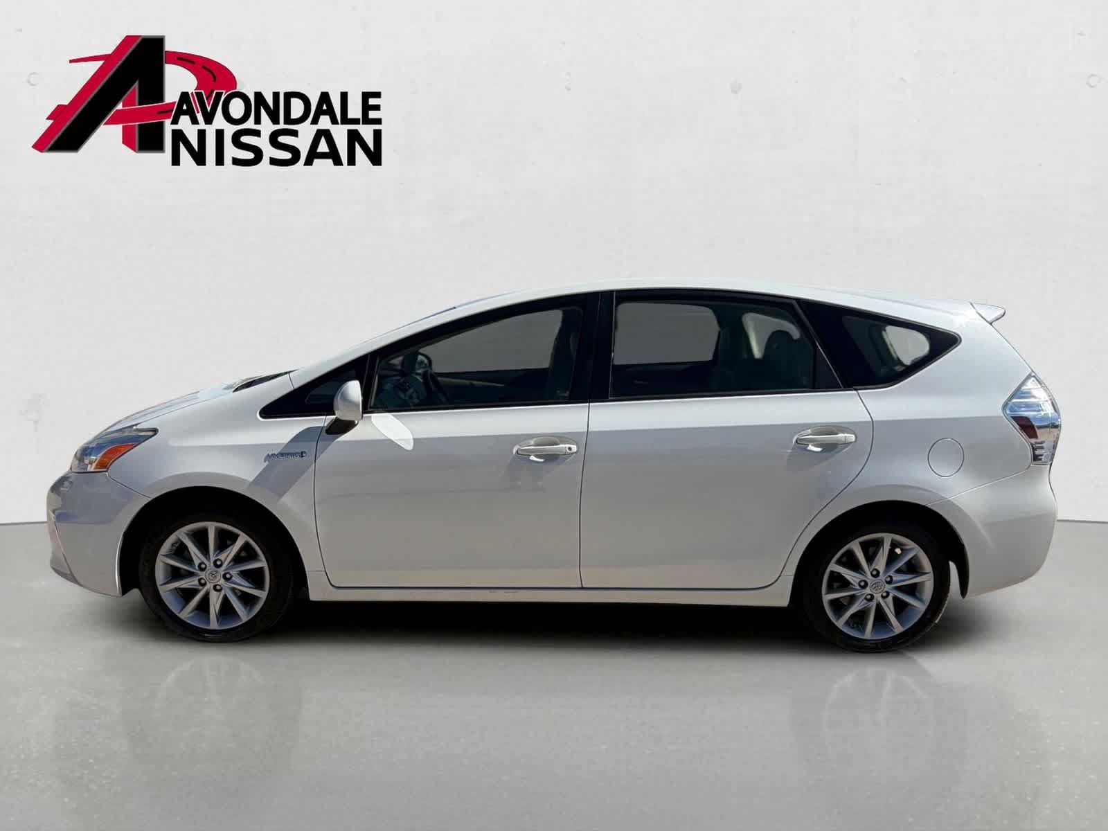 Used 2014 Toyota Prius V Five FWD image 3