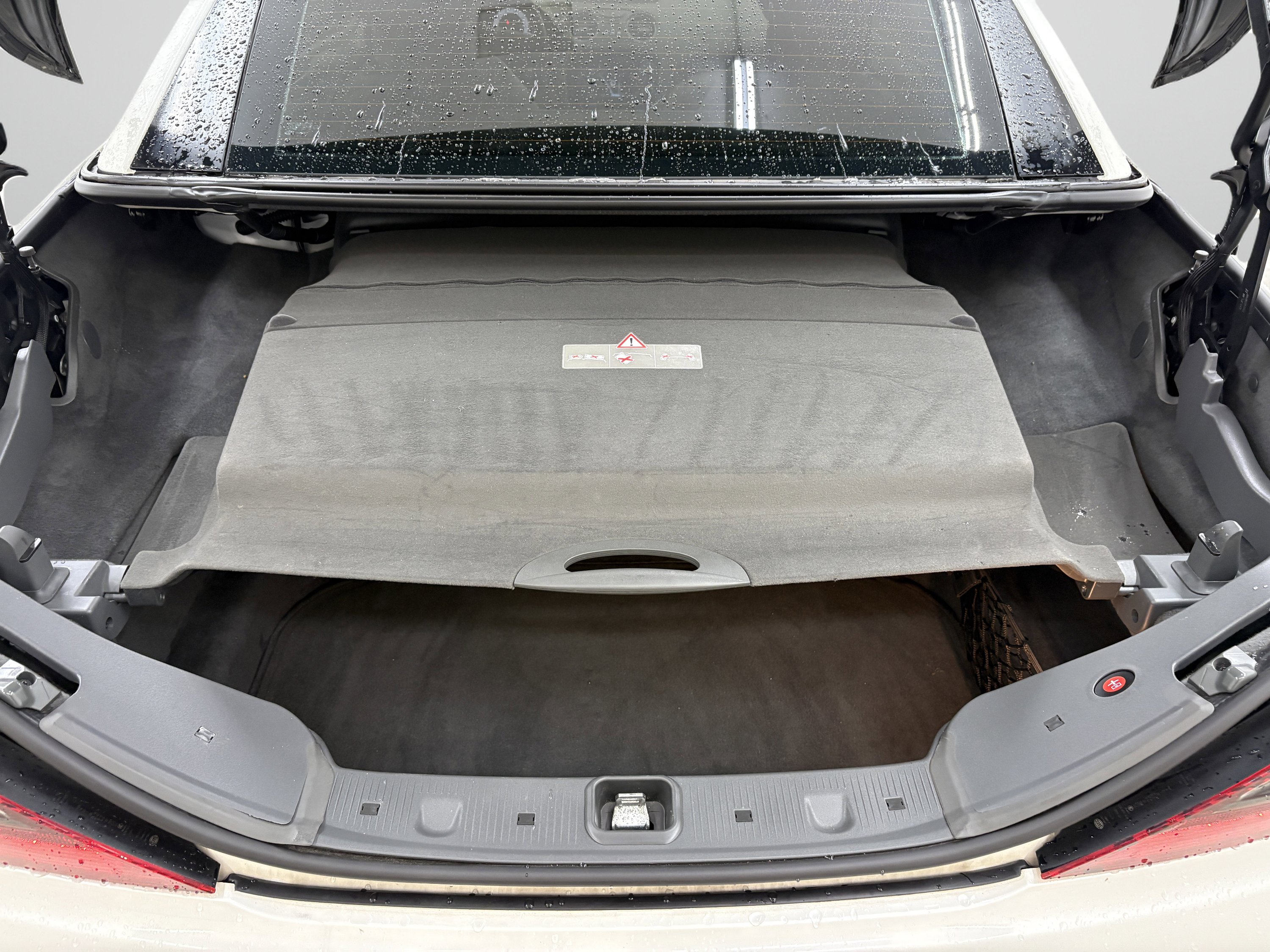 Used 2011 Mercedes-Benz SL 550 image 13