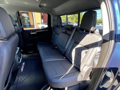 Used 2022 Chevrolet Silverado 1500 LTZ image 24