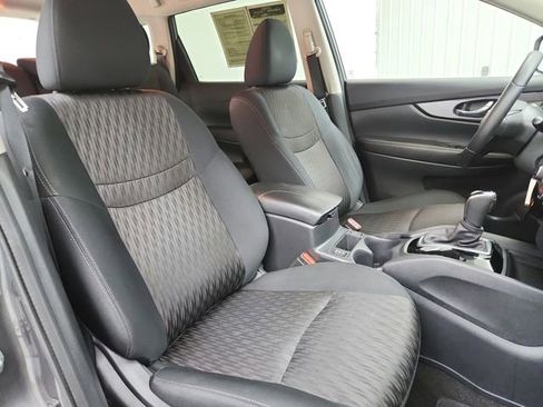 Used 2019 Nissan Rogue S w/ Special Edition Package image 37