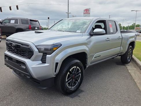 New 2026 Toyota Tacoma TRD Sport AWD/4WD image 3