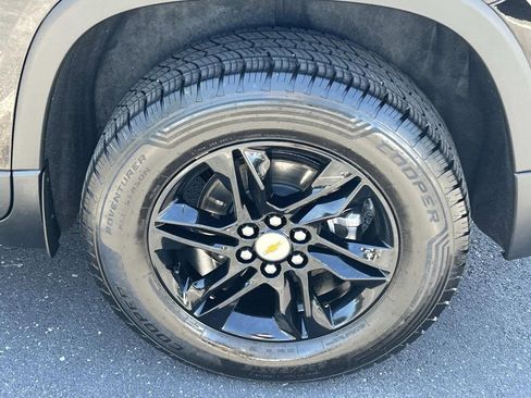 Used 2023 Chevrolet Traverse LS w/ Midnight/Sport Edition AWD/4WD image 13