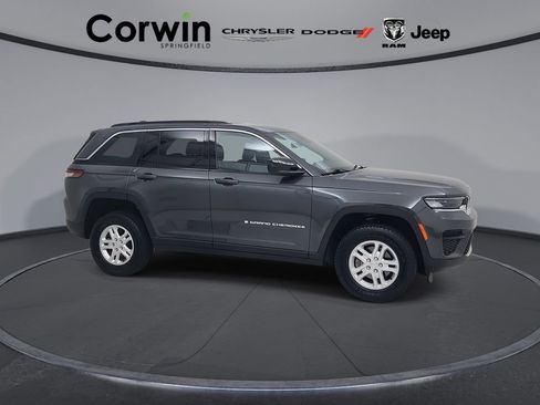 New 2025 Jeep Grand Cherokee Laredo w/ Luxury Tech Group I AWD/4WD image 1
