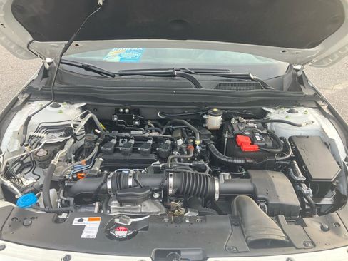 Used 2022 Honda Accord Sport image 18