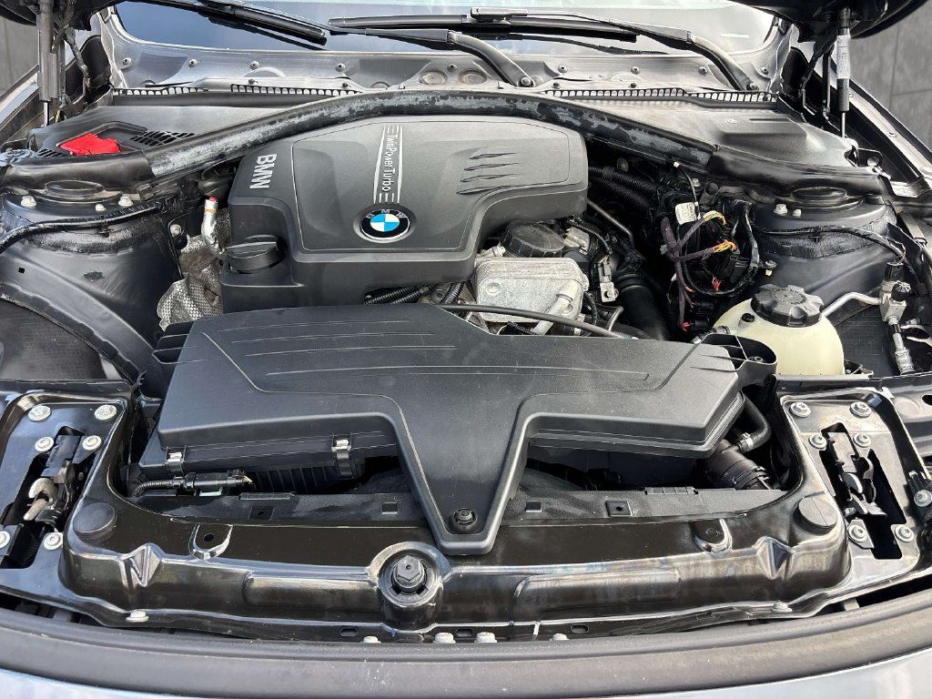 Used 2013 BMW 328i xDrive Sedan AWD/4WD image 31