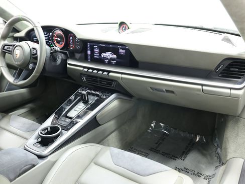 Used 2020 Porsche 911 Carrera 4S AWD/4WD image 94