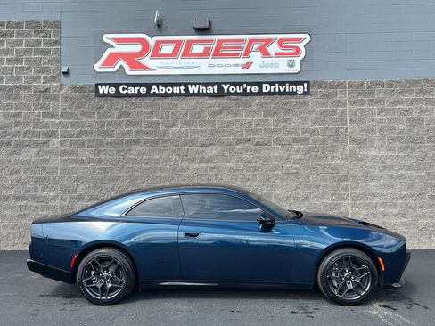 New 2024 Dodge Charger R/T w/ Plus Group image 4