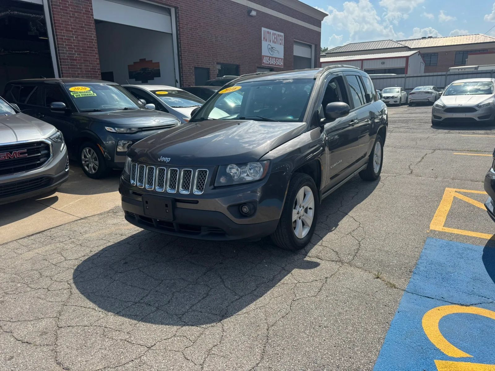 Used 2016 Jeep Compass Latitude AWD/4WD image 1
