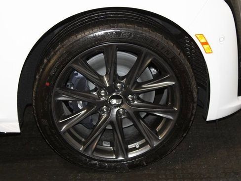 New 2026 Cadillac CT5 V AWD/4WD image 38