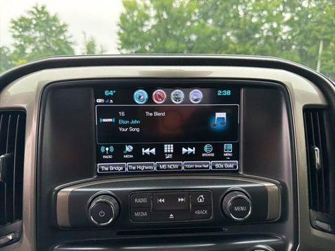 Used 2018 Chevrolet Silverado 1500 High Country AWD/4WD image 22