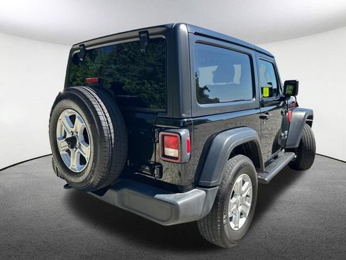 Used 2019 Jeep Wrangler Sport AWD/4WD image 14