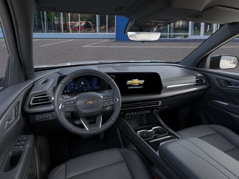 New 2026 Chevrolet Traverse LT w/ Driver Confidence Package AWD/4WD image 15