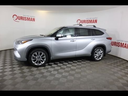 Used 2020 Toyota Highlander Limited image 6