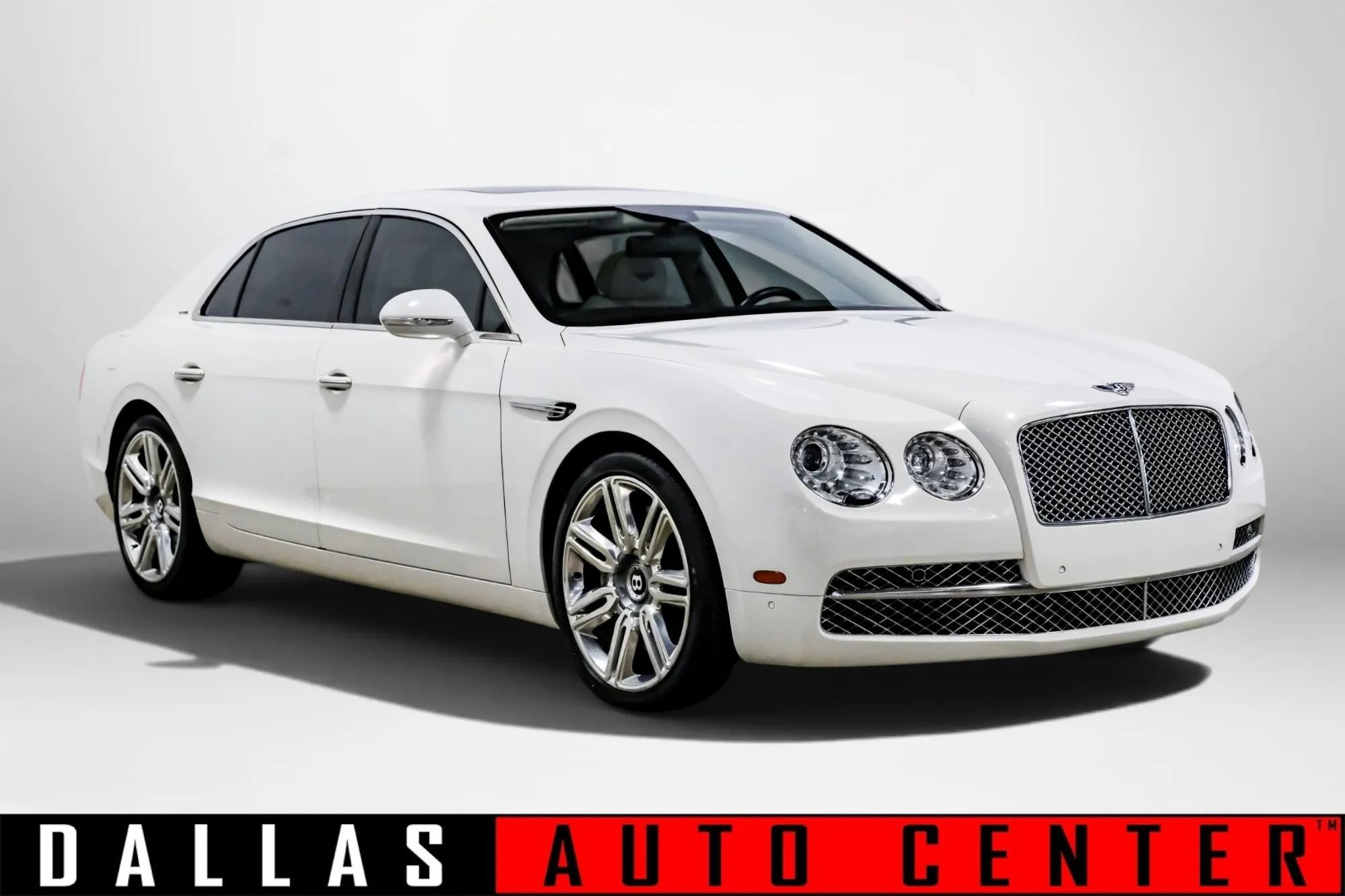 Used 2016 Bentley Flying Spur W12 AWD/4WD image 1