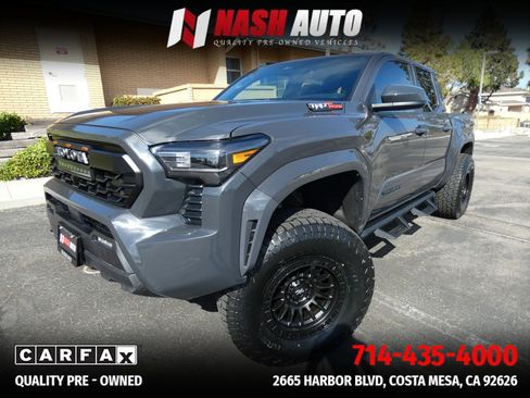 Used 2026 Toyota Tacoma SR5 AWD/4WD image 15