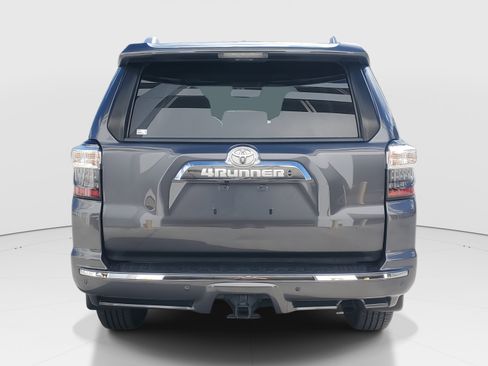 Used 2020 Toyota 4Runner Limited image 4