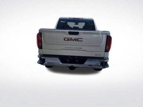 Used 2025 GMC Sierra 1500 SLT AWD/4WD image 4