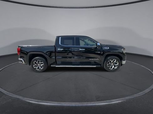 Used 2023 GMC Sierra 1500 SLT w/ SLT Premium Plus Package AWD/4WD image 9