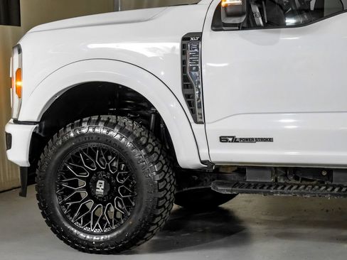 Used 2024 Ford F250 XLT w/ FX4 Off-Road Package AWD/4WD image 13