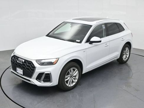 Used 2023 Audi Q5 2.0T Premium w/ Convenience Package AWD/4WD image 43