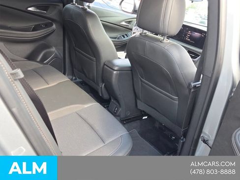 Used 2025 Buick Encore GX Preferred FWD image 18