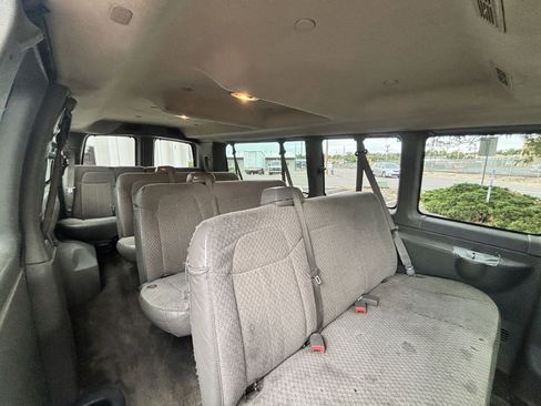 Used 2016 Chevrolet Express 3500 LT w/ LT Preferred Equipment Group image 20