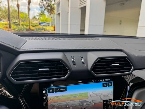 Used 2024 Lamborghini Urus S image 14