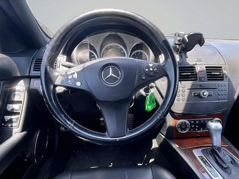 Used 2010 Mercedes-Benz C 300 Sedan image 5