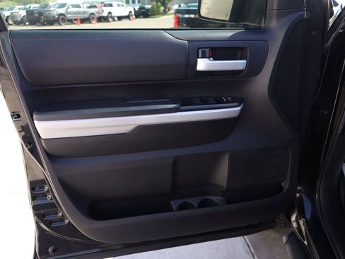 Used 2020 Toyota Tundra SR5 w/ TRD Off-Road Package AWD/4WD image 10