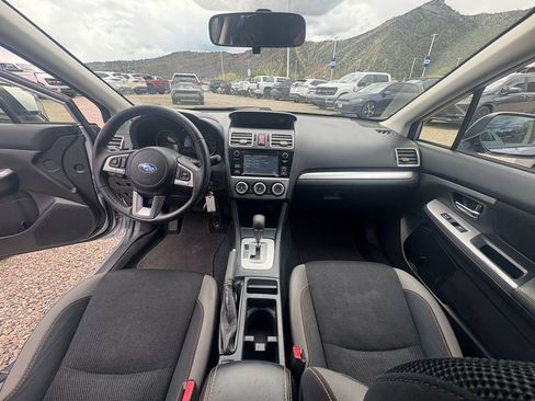 Used 2017 Subaru Crosstrek 2.0i Premium image 4