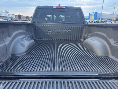 Used 2023 RAM 1500 Big Horn AWD/4WD image 8