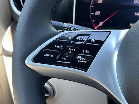 New 2026 Mercedes-Benz GLC 300 4MATIC image 36