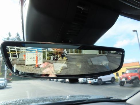 Certified 2024 Chevrolet Traverse RS w/ LPO, Floor Liner Package image 28