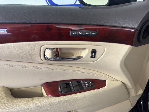 Used 2010 Lexus LS 460 w/ Luxury Value Edition RWD image 14