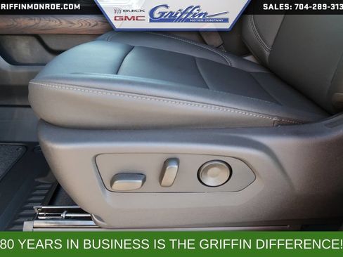 New 2026 GMC Sierra 2500 SLT w/ SLT Premium Package AWD/4WD image 9
