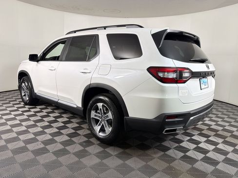 New 2026 Honda Pilot EX-L image 2