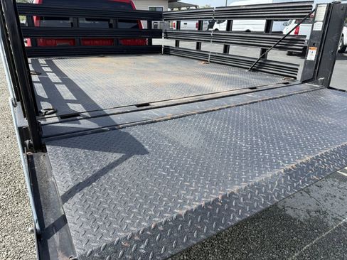 Used 2014 RAM 3500 Tradesman image 14