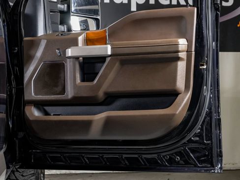 Used 2020 Ford F250 King Ranch w/ King Ranch Ultimate Package AWD/4WD image 35