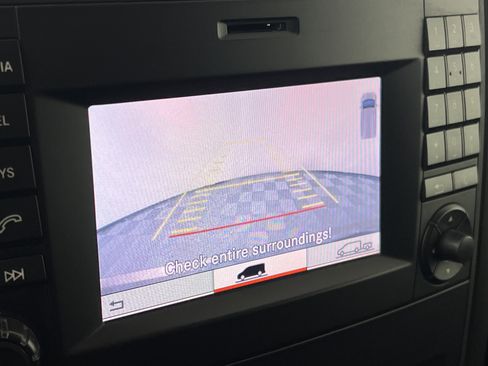 Used 2016 Mercedes-Benz Metris Passenger image 28