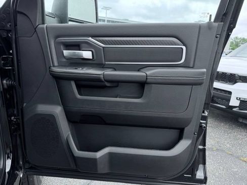 New 2026 RAM 2500 Big Horn AWD/4WD image 12