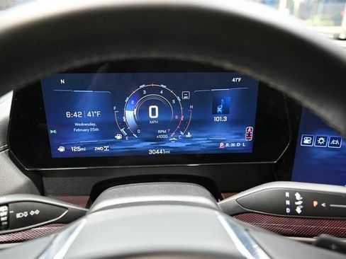 Used 2024 Chevrolet Traverse Z71 w/ LPO, Floor Liner Package image 28