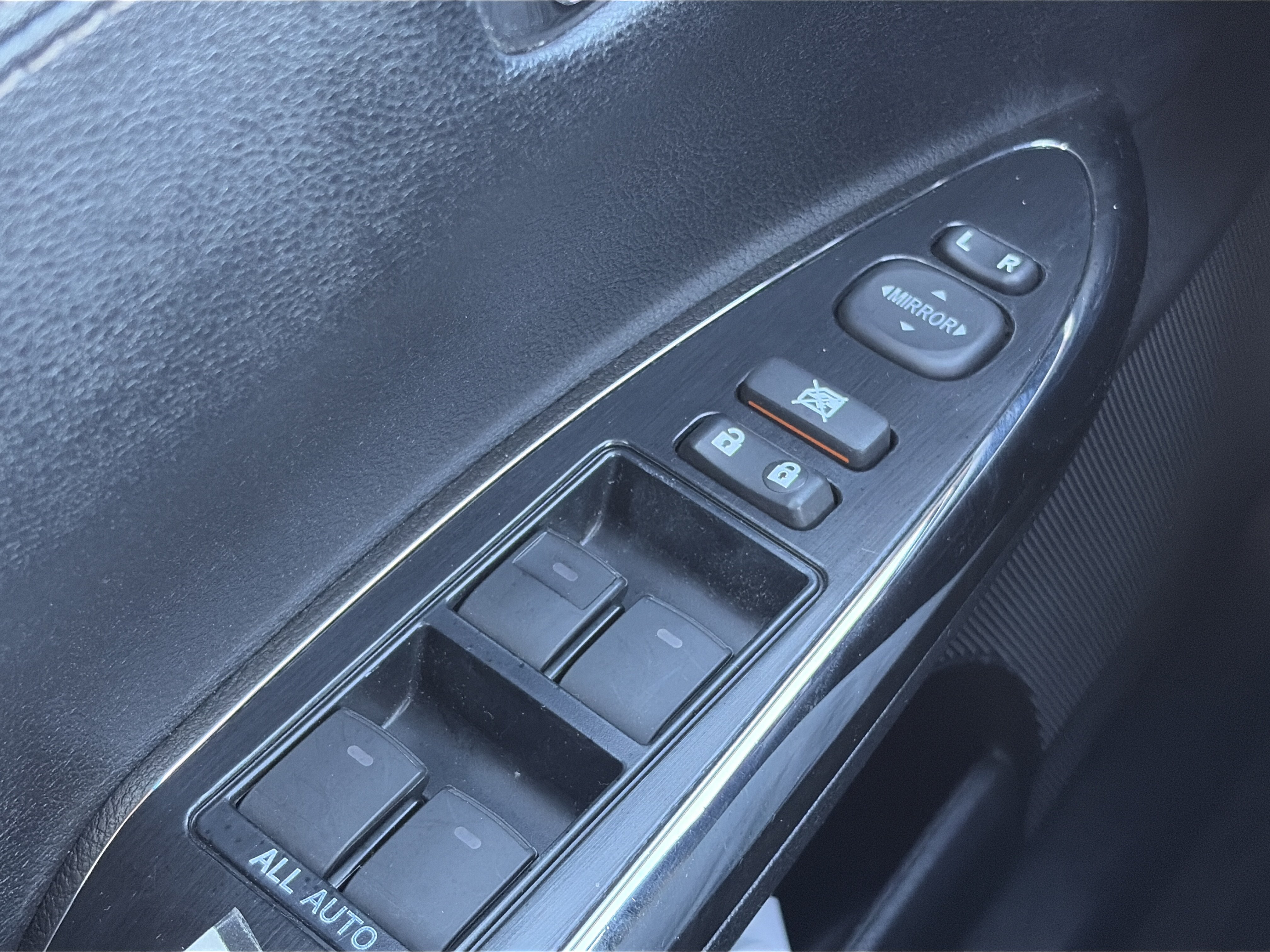 Used 2014 Toyota Avalon XLE Premium FWD image 26