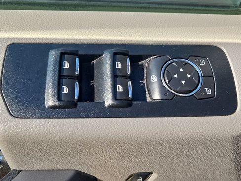 Used 2017 Ford F150 XLT w/ Equipment Group 302A Luxury AWD/4WD image 28