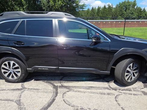 Certified 2024 Subaru Outback Premium AWD/4WD image 9