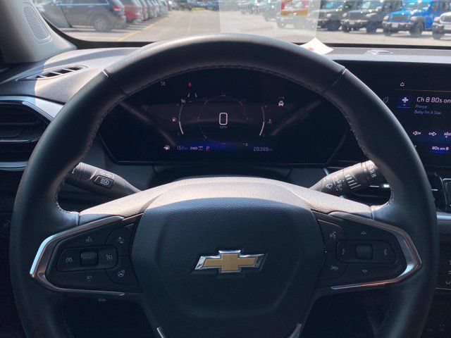 Used 2024 Chevrolet TrailBlazer LT w/ Convenience Package AWD/4WD image 13