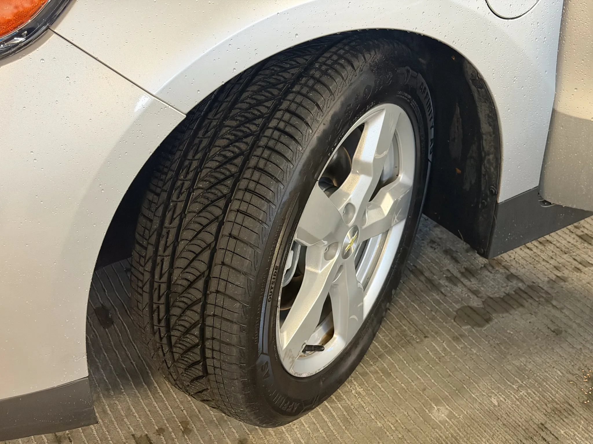 Used 2015 Chevrolet Volt FWD image 13