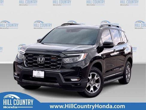 Used 2023 Honda Passport TrailSport image 1