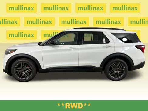 New 2026 Ford Explorer ST image 12