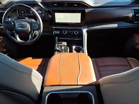 Used 2025 GMC Sierra 1500 Denali Ultimate image 11