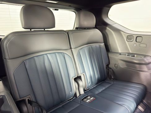 Used 2024 Kia EV9 GT-Line image 45